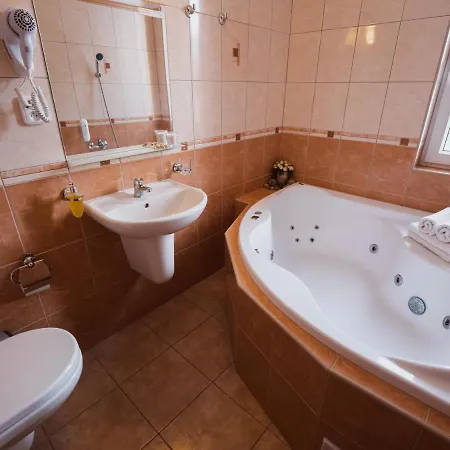 Relax Pelikan Gasthof 4*