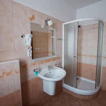 Gasthof Relax Pelikan Hluboká nad Vltavou