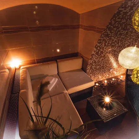 Relax Pelikan 4* Hluboká nad Vltavou